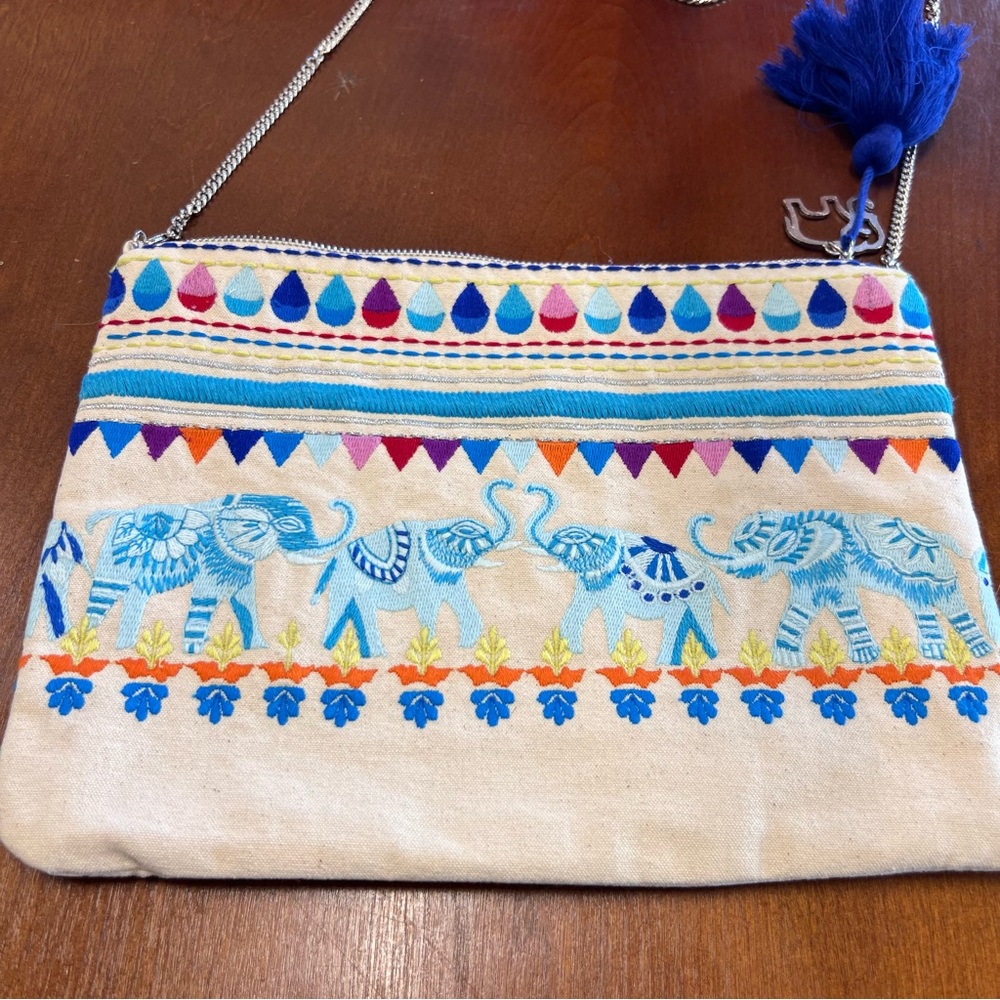 Chico’s Purse Clutch Cross Over Wallet Wristlet Embroidered Elephants Charm - Picture 1 of 11